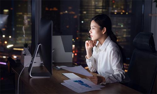 學(xué)生在學(xué)校里可以做攝像師興趣兼職